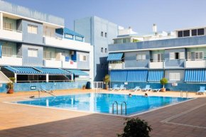 Home2Book Sunny & Cozy Apt, Communal Pool